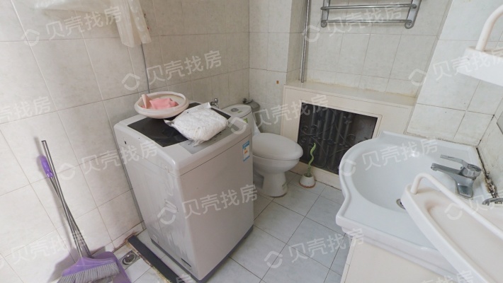房子不临街，满五年，家庭首套住房，价格有商量有钥匙